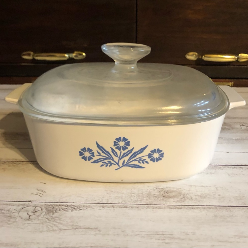 Vintage Corningware Blue Cornflower Design 7” square Casserole Dish with…